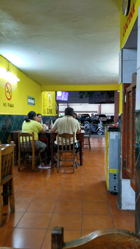 Taqueria El Pique, Pedro Joaquín Coldwell, 10 de Abril, 77622 San Miguel de Cozumel, Q.R., México, Restaurante de comida para llevar | QROO