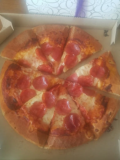 Pizza Restaurant «Pizza Hut», reviews and photos, 5901 SouthaEast Ashworth Rd, West Des Moines, IA 50266, USA