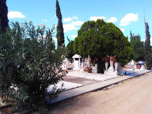 Jardin De Los Angeles, Carretera Nacional Km 10, Enrique Cárdenas González, 88295 Nuevo Laredo, Tamps., México, Cementerio | TAMPS