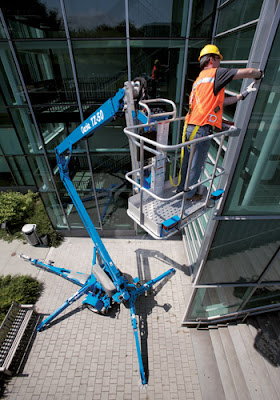 Genie trailer-mounted boom lift TZ-50 Genie trailer-mounted boom lift TZ-50