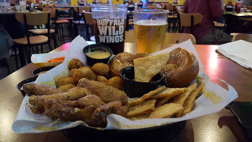 Chicken Wings Restaurant «Buffalo Wild Wings», reviews and photos, 2734 N Salisbury Blvd #5b, Salisbury, MD 21801, USA