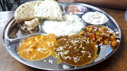 Rajinder Vaishnav Dhaba, Main Square, Kotwali Bazaar, Khanyara Road, Dharamshala, Himachal Pradesh 176215, India, Restaurant, state HP