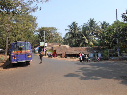 Sinquerim Bus Stop, Fort Aguada Rd, Aguada Fort Area, Candolim, Goa 403515, India, Bus_Interchange, state GA