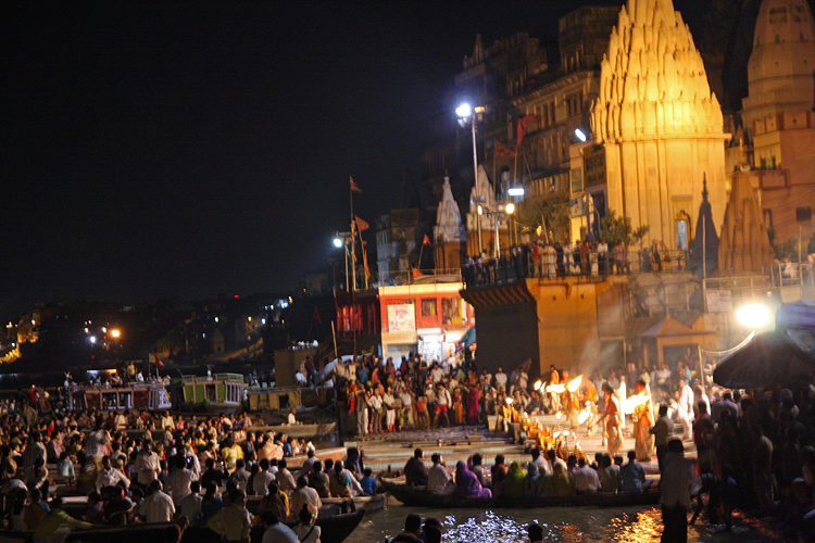 varanasi aarti at the main ghat