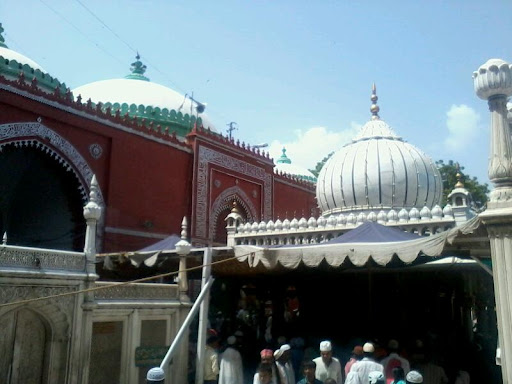 Markaz Bangle Wali Masjid, Nizamuddin Entry II, Nizamuddin, Nizamuddin East, New Delhi, Delhi 110013, India, Mosque, state UP