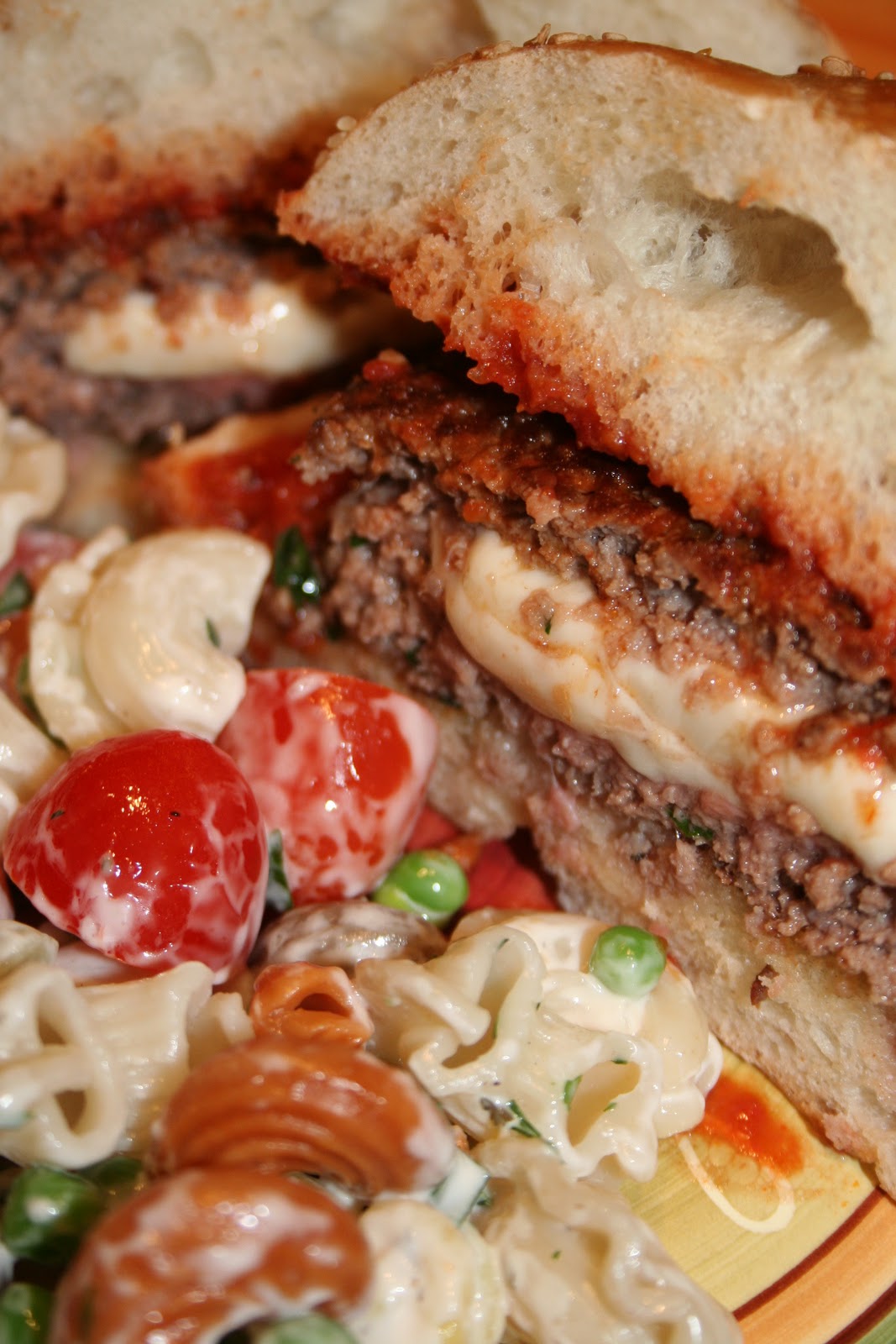 Italian-Fusion: Mozzarella Stuffed Italian Hamburger