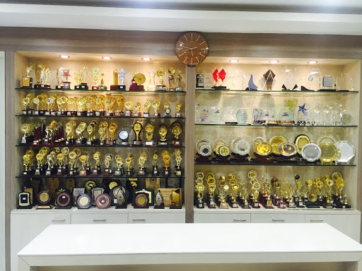 KRV Chetty & Son, 110, Ibrahimsheb Street,, Shivaji Nagar, Bengaluru, Karnataka 560001, India, Trophy_Shop, state KA