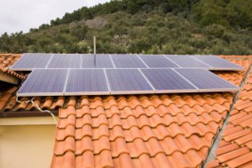 Govt Plans Subsidy Cut For Solar Rooftop Projects