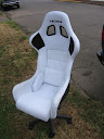gollddragrace chair before