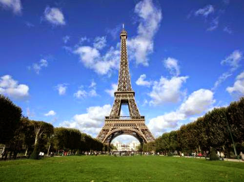 Famous Monuments Around The World