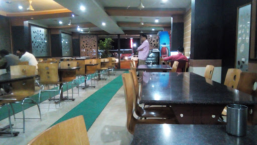 Trupthi Veg Family Restaurant, Main Road, Darbe, Puttur, Karnataka 574202, India, Restaurant, state AP