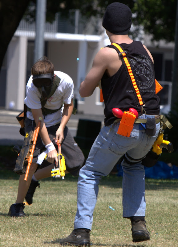 (CBD QLD) Kelvin Grove, McCaskie Park, Speed Foam Warfare, 18th of December, 2011 - (SUNDAY) DATE CHANGE Nerf%252520war%252520020