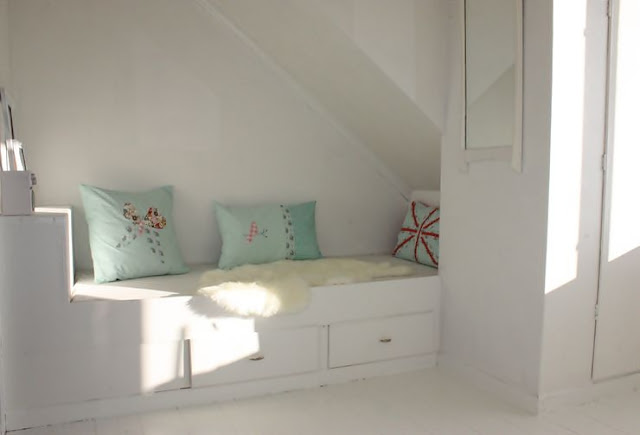 Lisbeth sin lille verden: plassbygd seng