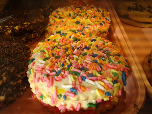 Bakery «Manhattan Sweets Boutique Bakery», reviews and photos, 547 Main St, Islip, NY 11751, USA