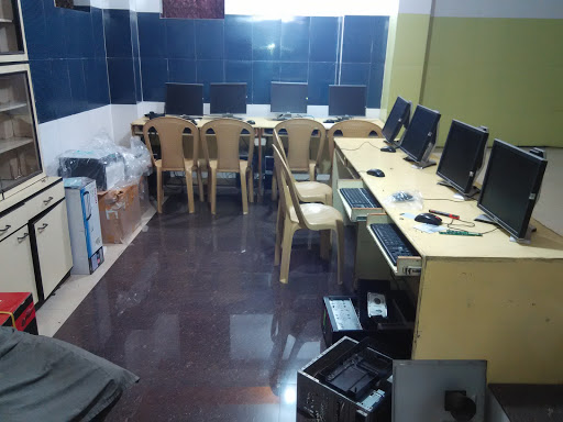 Nexus TechSolutions, Nexus TechSolutions,Opp Quidwai High School,Ghutkala Ward, Rehmat Nagar Rd, Chandrapur, Maharashtra 442401, India, Software_Training_Institute, state AS