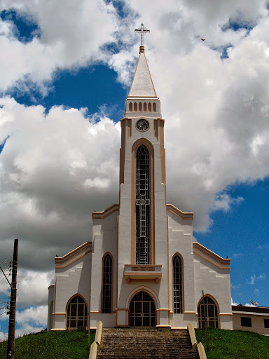 Igreja Matriz de São Sebastião, Av. Rui Barbosa - Centro, São Gotardo - MG, 38800-000, Brasil, Local_de_Culto, estado Minas Gerais