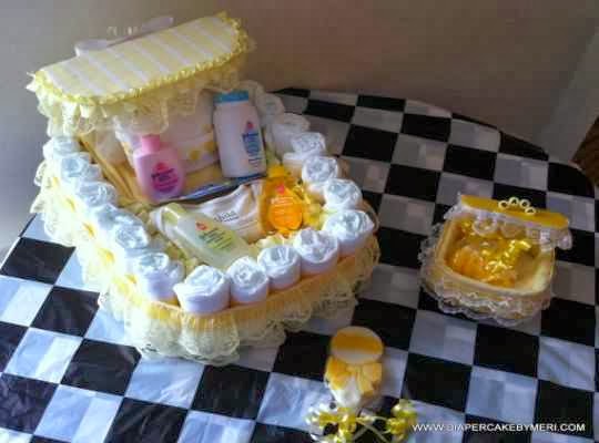 Centro de mesa con pañales para fiesrta bebé Centro de mesa con pañales para fiesrta bebé