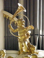 Kerken - Barok - Nicolaaskerk - Engeltje op orgel.JPG