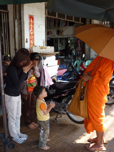 Blog de voyage-en-famille : Voyages en famille, Phnom Penh, derniers moments...