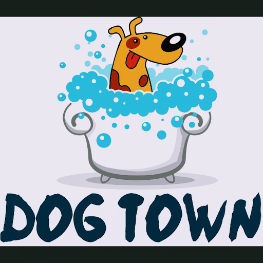 DogTown Pet resort and Spa logo