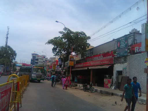 Chatiram Bus Station, Venis St, Melachinthamani, Tiruchirappalli, Tamil Nadu 620002, India, Bus_Stop, state TN