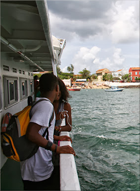 Llegando a la isla de Gorée