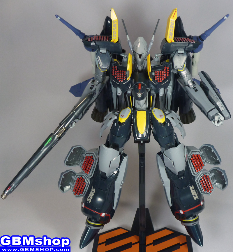 Macross Frontier VF-25S Armored Messiah with Reaction Missiles Battroid Mode Renewal Version