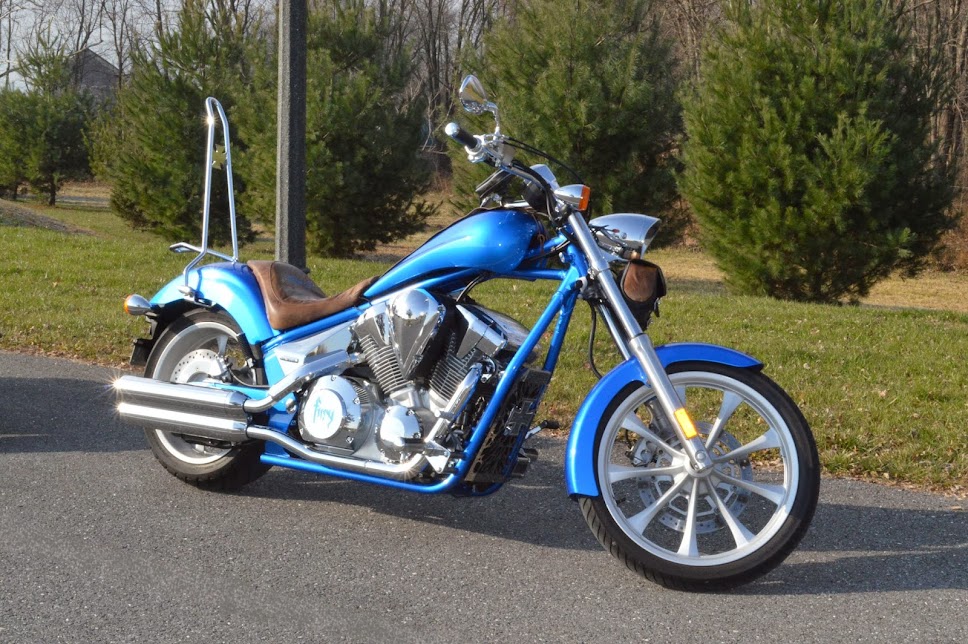 SumoX w/ Ginz Sissy Bar? - Honda Fury Forums: Honda Chopper Forum