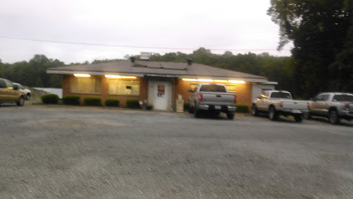 Family Restaurant «Seagrove Family Restaurant», reviews and photos, 8702 Old US Highway 220, Seagrove, NC 27341, USA