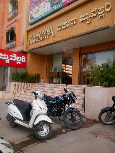 Khazana Jewellery, 88/81, Kalamma Street, Hotel Rameswari Complex, Ballari, Karnataka 583101, India, Jeweller, state KA