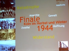 Ausstellungsbildtafel: »Finale. Köln im Herbst und Winter 1944«.
