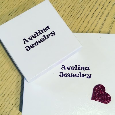 Photos of Avelina Jewelry