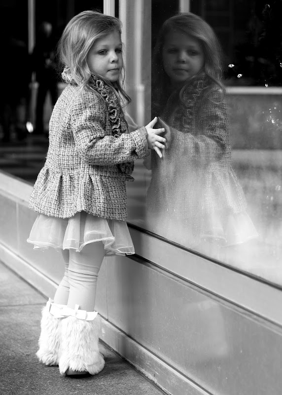 IMAGE: https://lh4.googleusercontent.com/-o7fIEvke_sA/TtGrqz9PCBI/AAAAAAAAAsI/zdOii7lagl0/s800/reflection.jpg