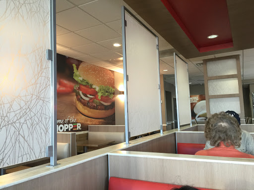 Fast Food Restaurant «Burger King», reviews and photos, 655 US-46, Little Falls, NJ 07424, USA