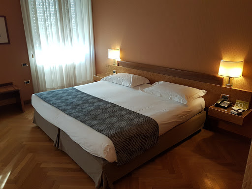 Hotel Exe Majestic
