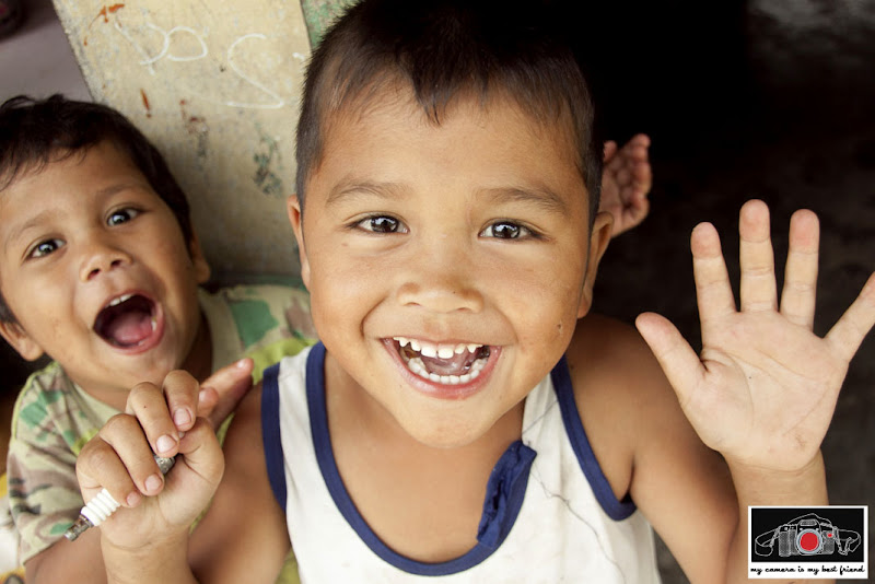 Tuk Tuk_Lake Toba_Samosir Island_North Sumatra_Indonesia_Little Boys