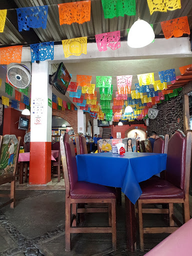 Los hijos de Cortes, Avenida Miguel Bernard 45B, La Purísima Ticoman, 07320 Ciudad de México, CDMX, México, Restaurante | Ciudad de México