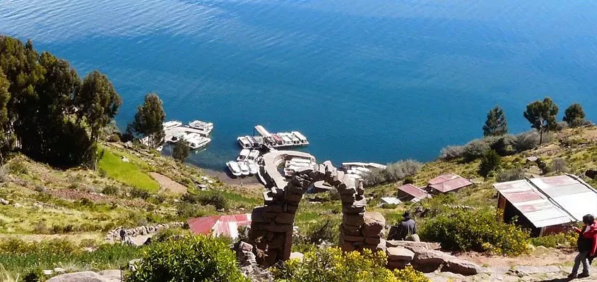 VISTA PANORAMICA EN TAQUILE | TOUR ISLA TAQUILE MÍSTICO