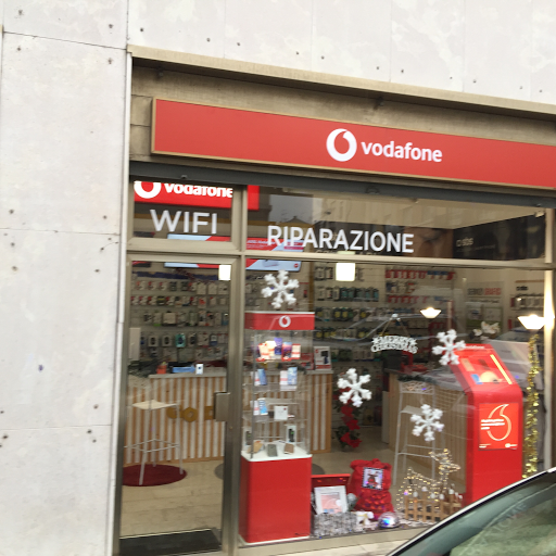 Vodafone Store voghera, WindTre, Computer Vendita e Assistenza logo