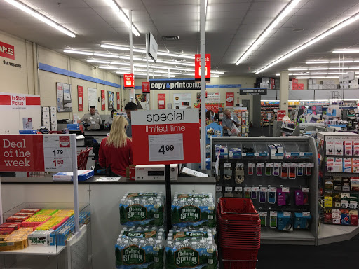 Office Supply Store «Staples», reviews and photos, 165 Middlesex Ave, Somerville, MA 02145, USA