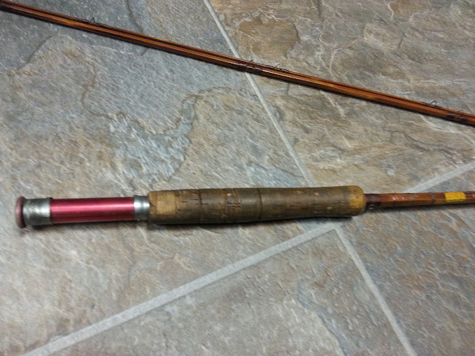 ANTIQUE BAMBOO 3 PIECE FLY FISHING ROD & REEL
