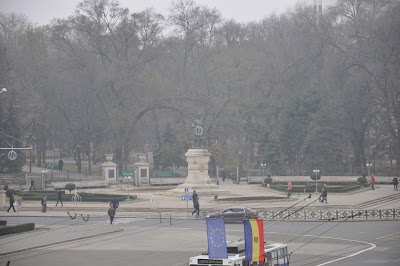 Photos of Stephen the Great Monument