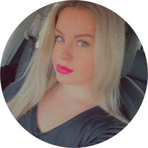 Alyssa K. Alyssa K.