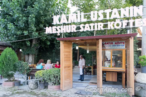 Kamil Usta'nın meşhur satır köfteleri restoranının ortamı, Termal yolu Yalova