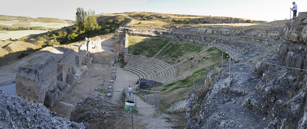 Colonia Clunia Sulpicia - Teatro Colonia Clunia Sulpicia - Teatro