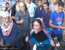 مصريه تمزق ملابسها عقب خسارة شفيق