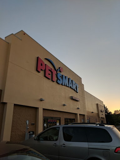 Pet Supply Store «PetSmart», reviews and photos, 104 Andover St, Danvers, MA 01923, USA