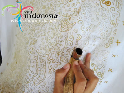 Indonesia Wonderfull: BUDAYA,MUSIC,ADAT