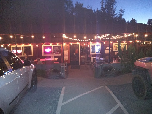 Bar «Russian River Pub», reviews and photos, 11829 River Rd, Forestville, CA 95436, USA
