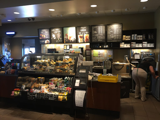 Coffee Shop «Starbucks», reviews and photos, 1922 Gateway Center Dr, Belvidere, IL 61008, USA